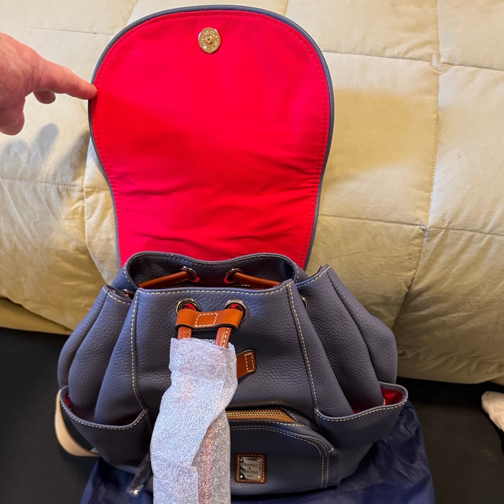 Dooney & Bourke Large Murphy Backpack NWT - Picture 3 of 15